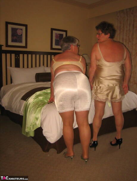 TAC Amateurs are pleased to offer you xxx pics featuring Girdle Goddess in lesbian fun scene